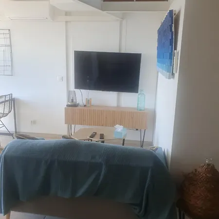 Open-plan T2 With Sea View