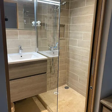 Open-plan T2 With Sea View *