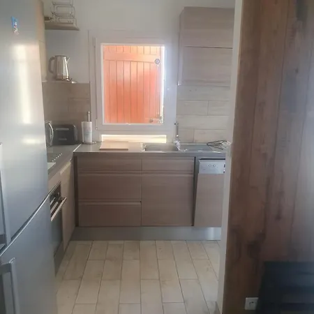 Open-plan T2 With Sea View *
